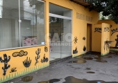 Casa comercial em Ponta Negra - Foto